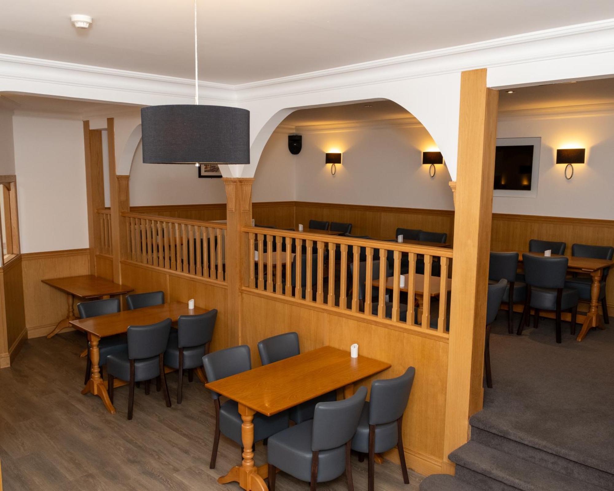 Station Hotel Ellon Exterior photo